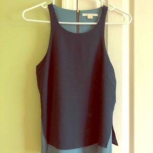 Adorable Summer Top with Zipper Back. NWT